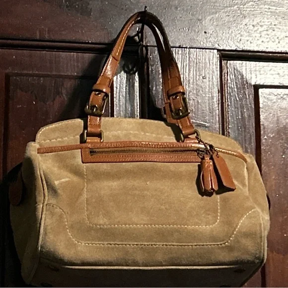 Coach Tan and Brown Shoulder Bag - Picture 2 of 16